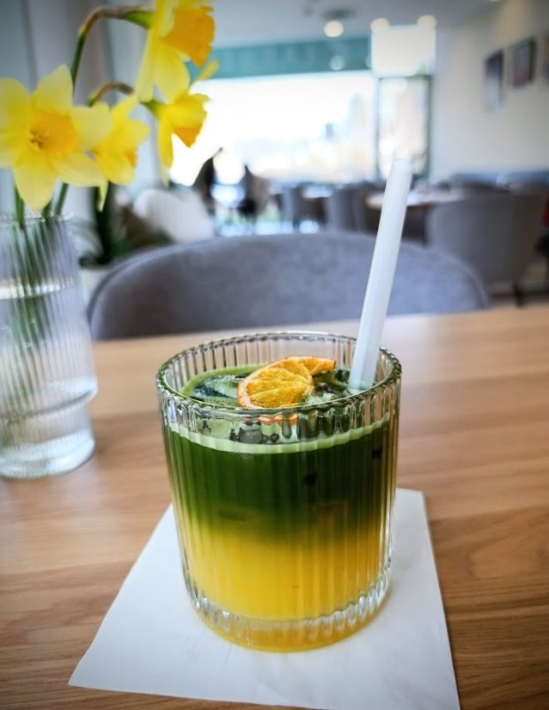 Nahlédněte k&nbsp;nám, 1. 1. 1970 | 4/8